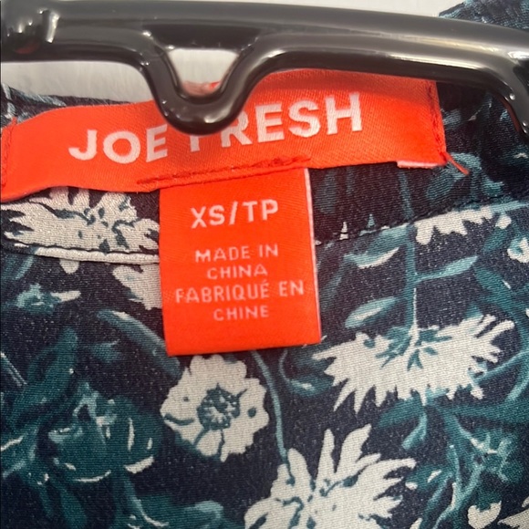 Joe Fresh Floral Blue and White Women's Top Size XS - Picture 7 of 10